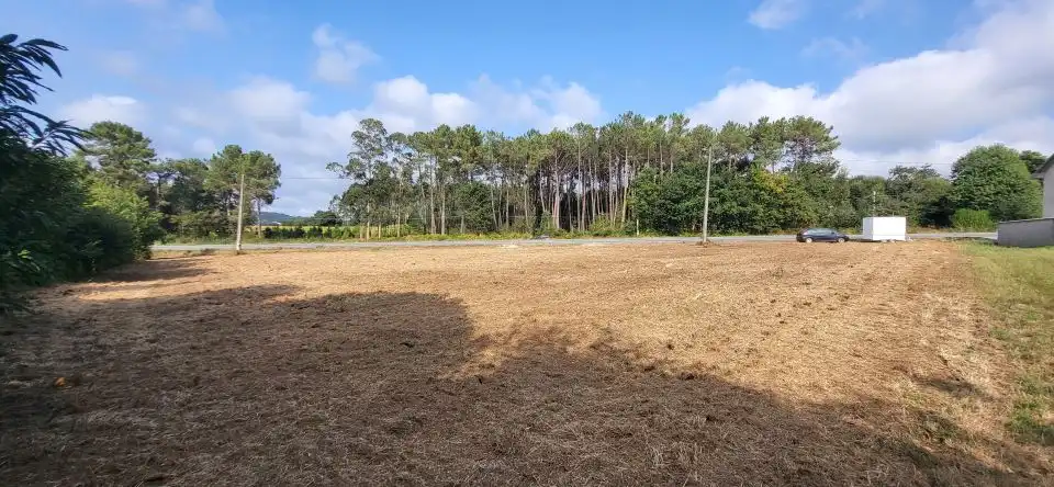 Terreno residencial en venta en Pilro, imagen 2