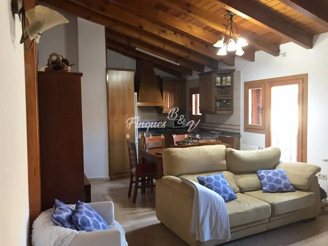 Sala d'estar de Casa o xalet de lloguer en Montellà i Martinet amb Calefacció, Terrassa i Moblat