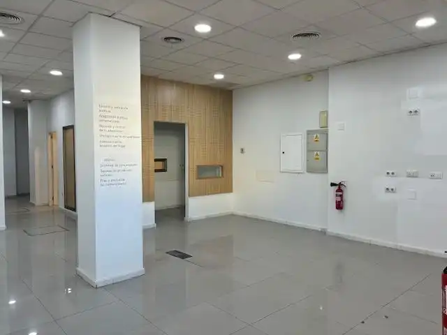 Local de alquiler en Málaga con Aire acondicionado