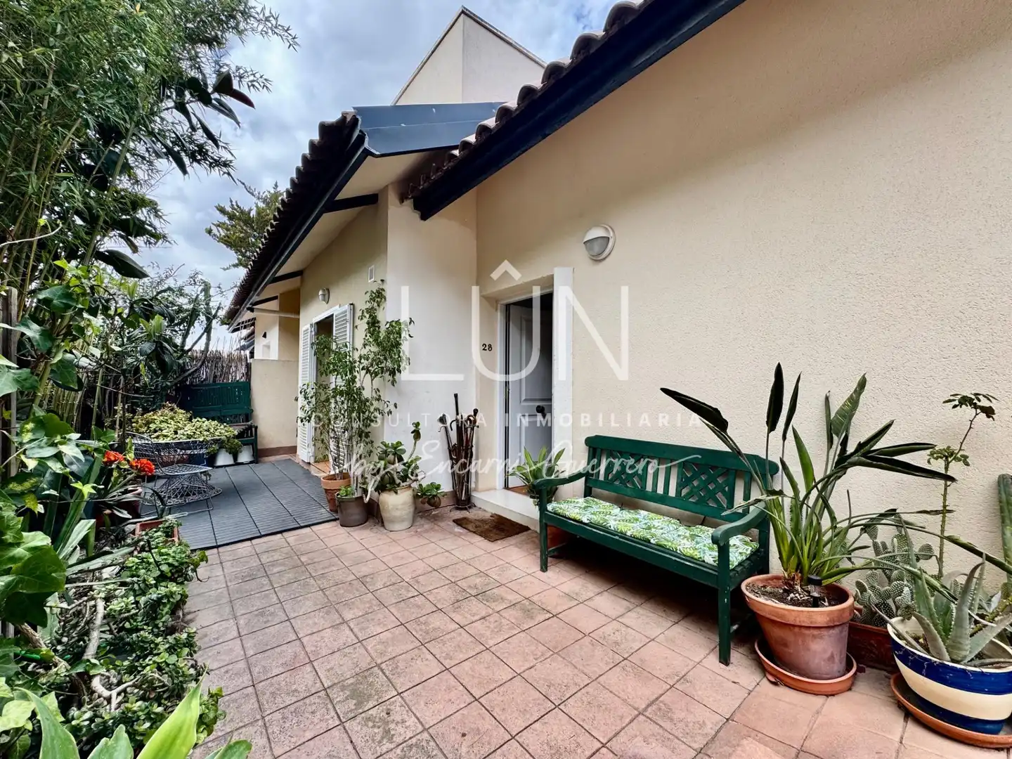 Casa aparellada amb piscina en venda a Altorreal - El Chorrico, imagen 4