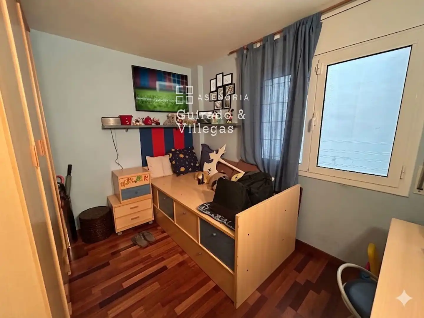 Schlafzimmer von Wohnung zum Verkauf in Barcelona mit Klimaanlage und Terrasse