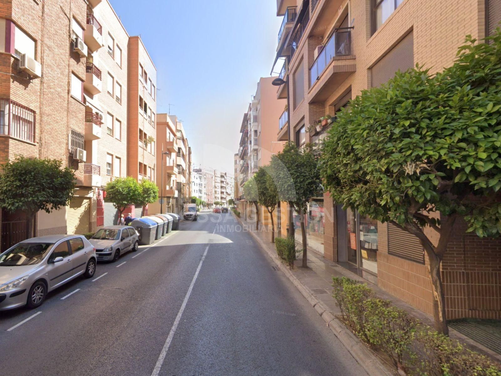 Vista exterior de Piso en venta en Torrent con Balcón