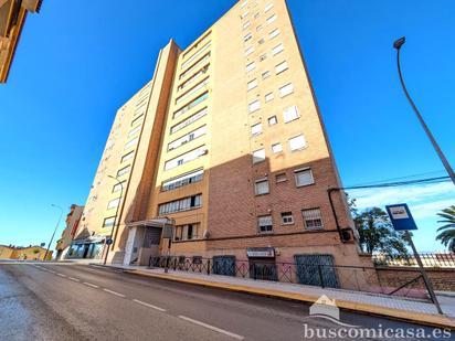 Exterior view of Flat for sale in Linares  with Air Conditioner, Terrace and Furnished