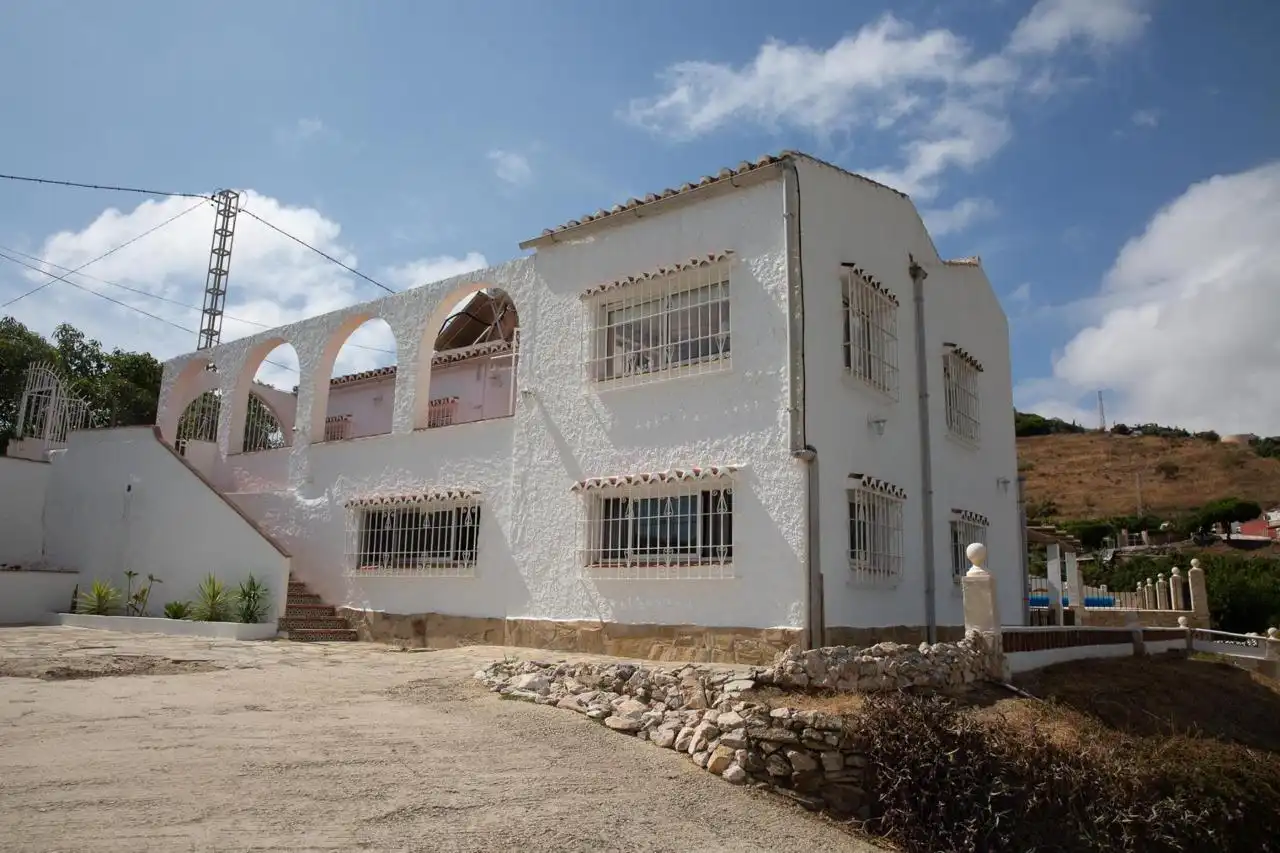 Vista exterior de Casa o chalet en venta en Nerja con Aire acondicionado, Jardín privado y Terraza
