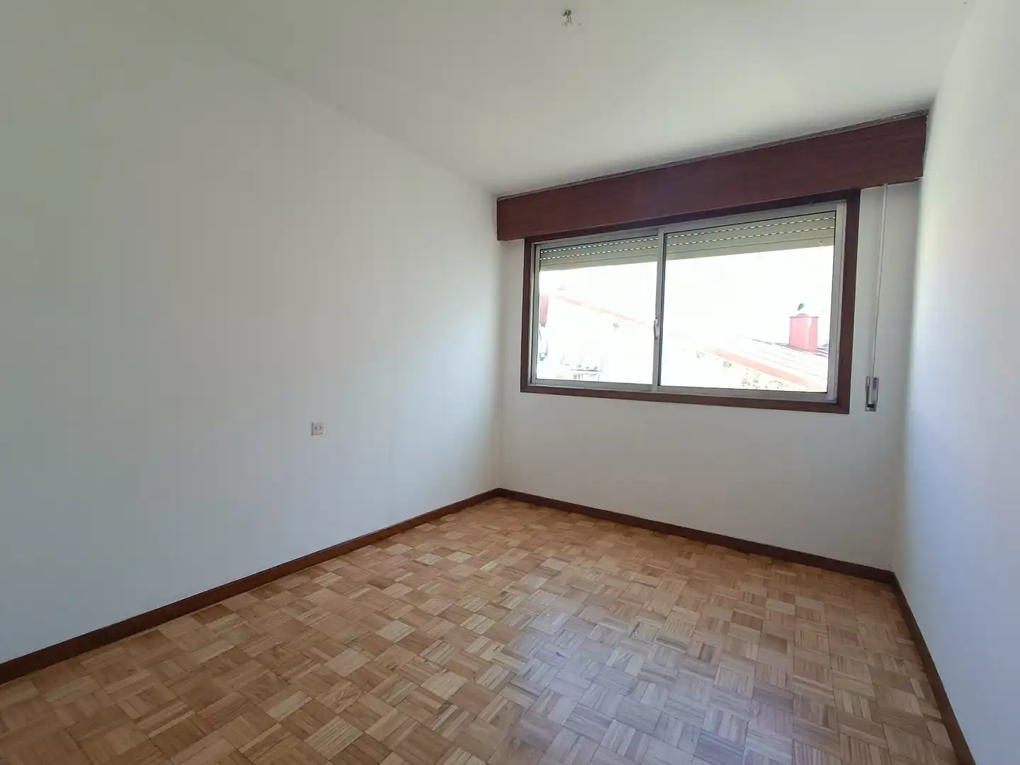 Habitación de Piso en venta en Vigo  con Calefacción, Parquet y Trastero