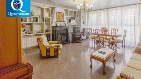 Foto 4 de Casa o xalet en venda a El Carril - Paseo de Chapi, Villena