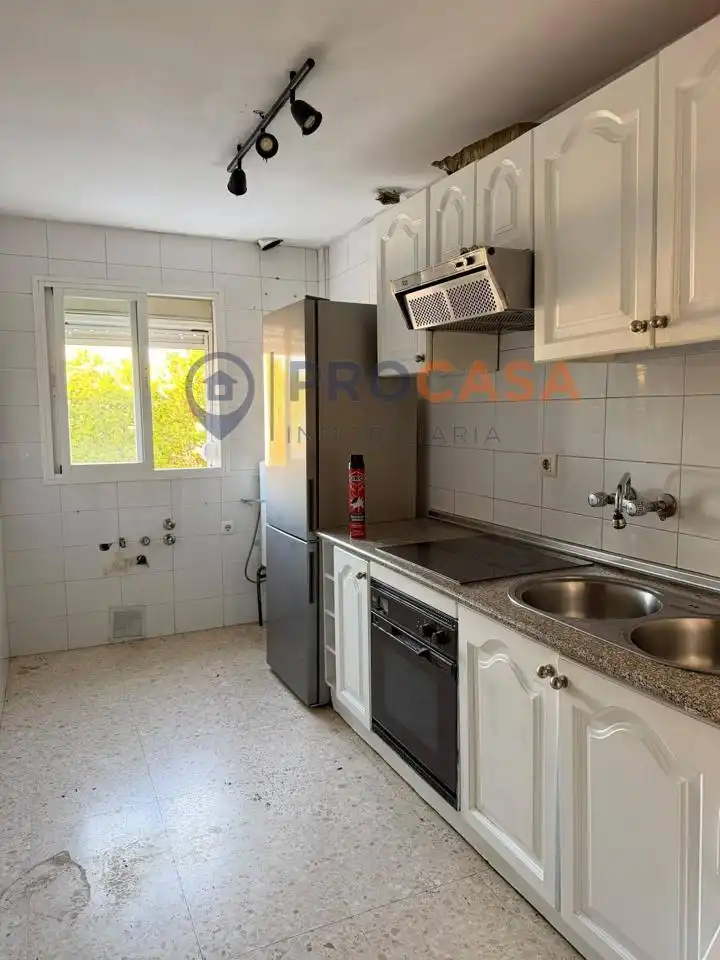 Piso en venta en Avenida Dolores Ibárruri, imagen 5
