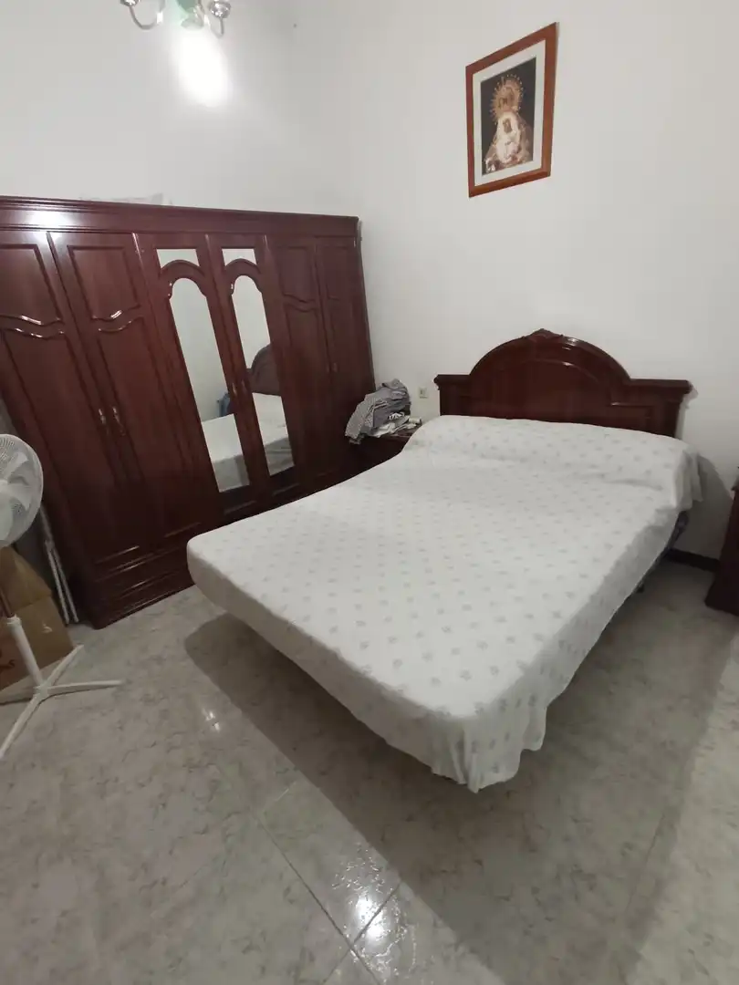 Habitación de Casa adosada en venta en Bollullos Par del Condado con Trastero