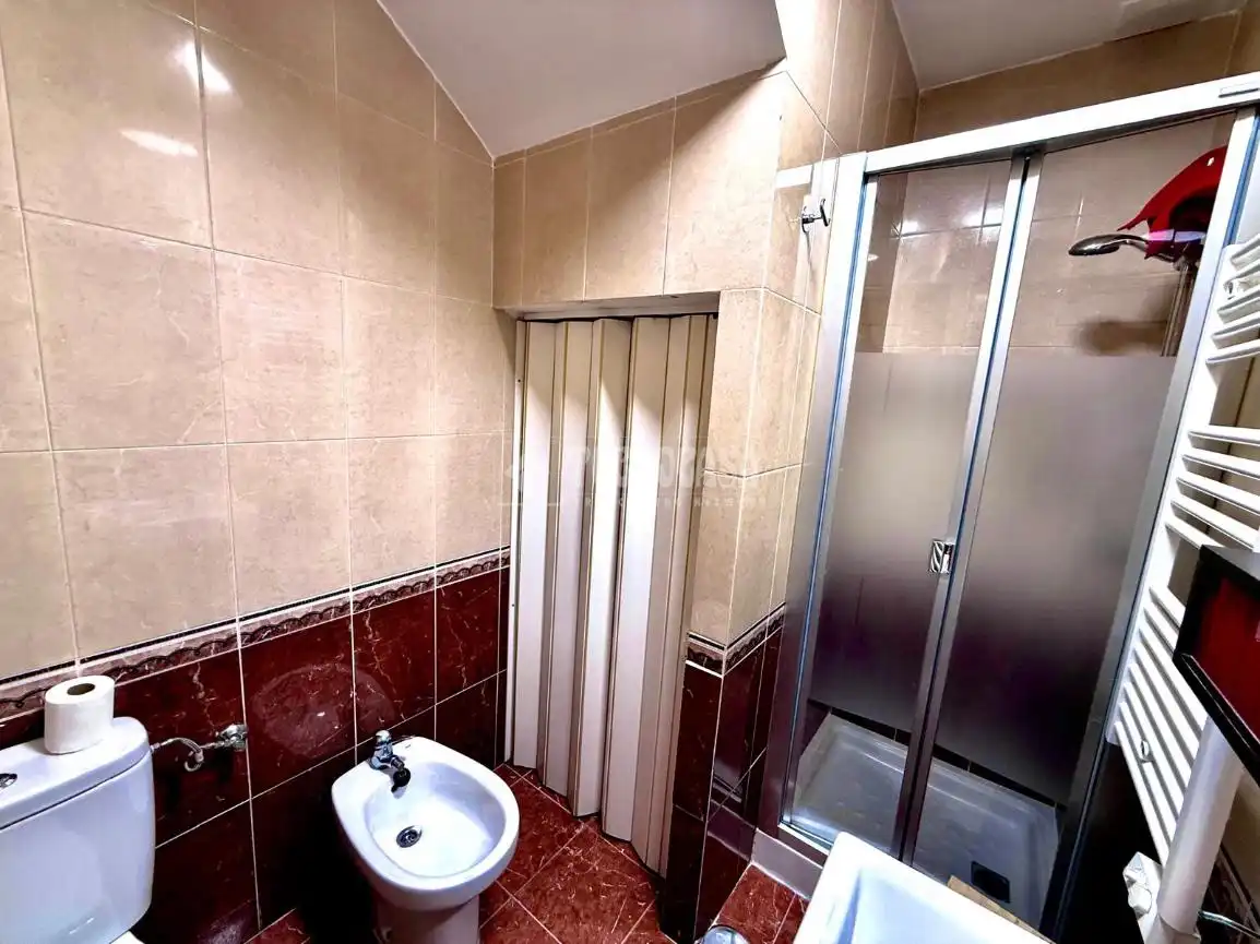 Baño de Casa adosada en venta en Lominchar con Aire acondicionado, Calefacción y Jardín privado
