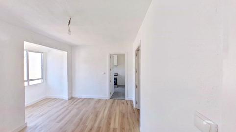 Foto 4 de Piso de alquiler en San Fermín, Madrid