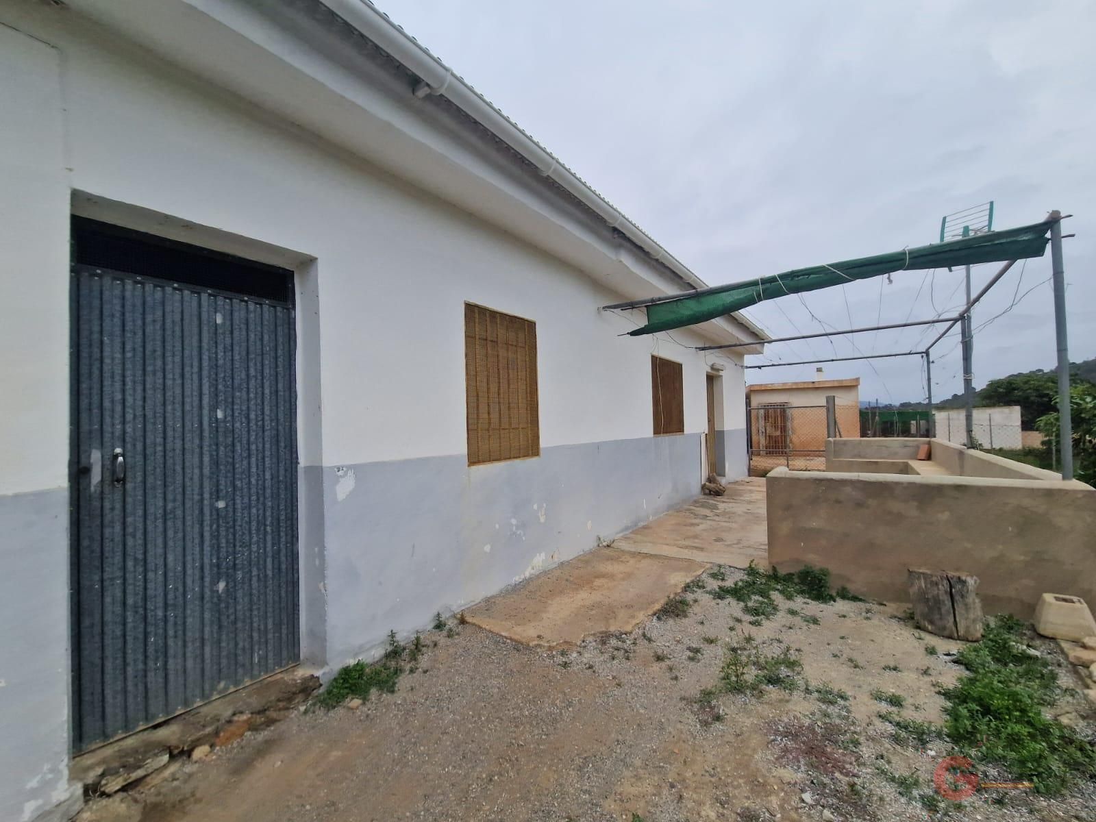 Finca rústica en venta en Lobres