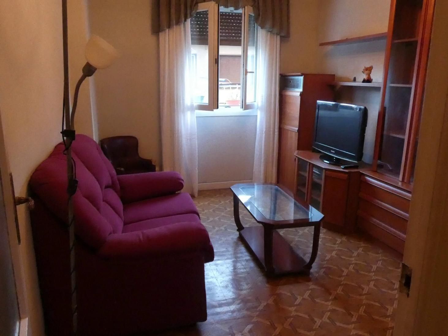 Sala d'estar de Pis en venda en Santurtzi  amb Calefacció i Moblat