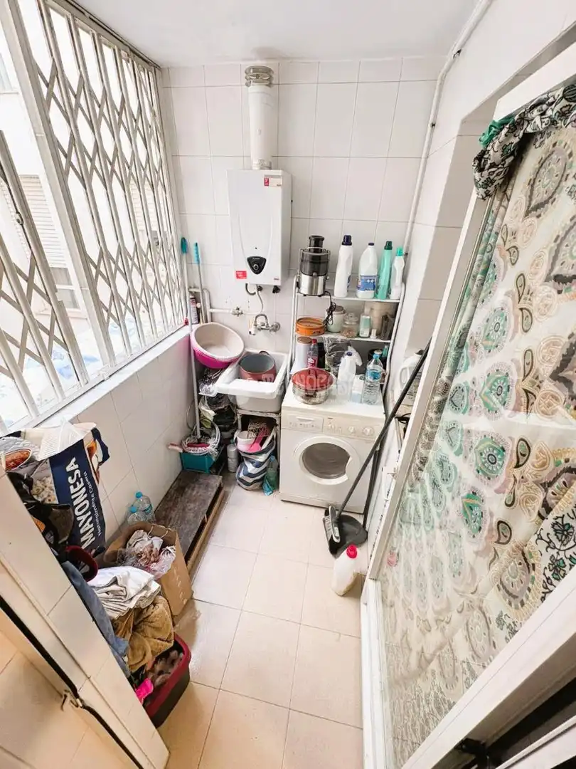 Habitación de Piso en venta en Valencia con Aire acondicionado y Balcón