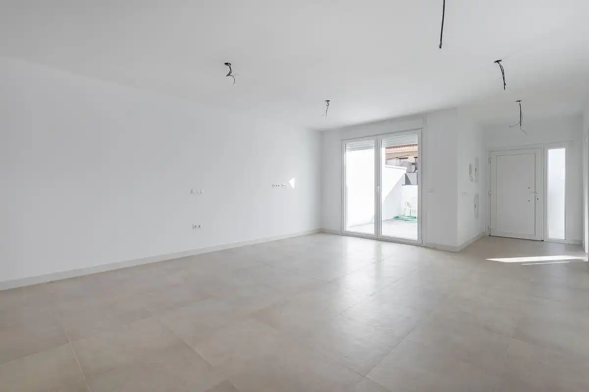 Casa adosada en venta en Vegas del Genil con Aire acondicionado, Calefacción y Jardín privado