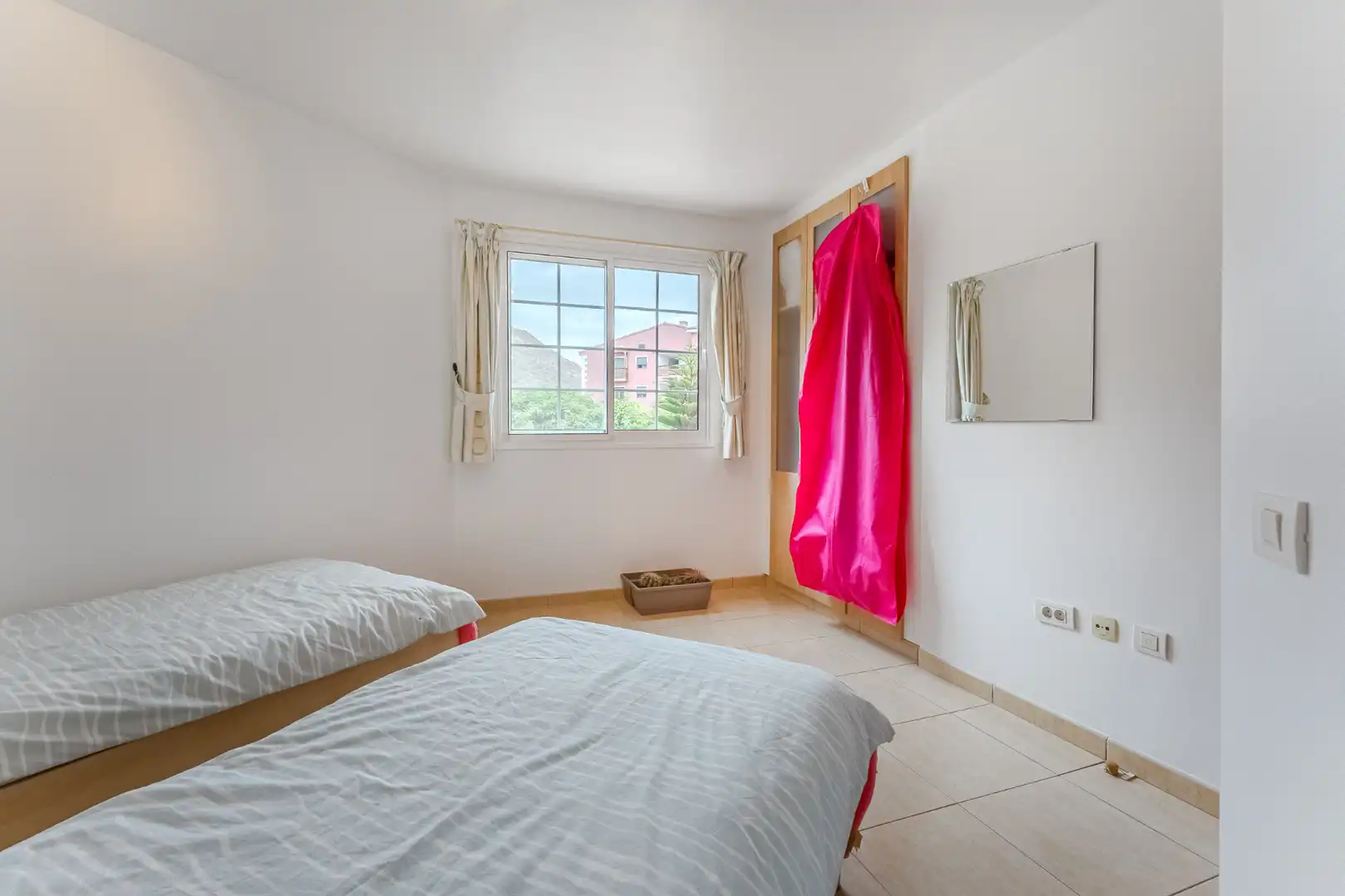 Habitación de Piso en venta en Arona con Terraza, Amueblado y Horno