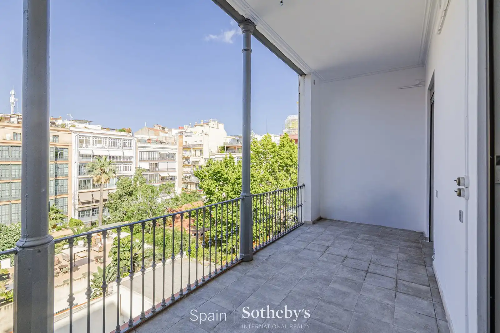 Terraza de Apartamento en venta en Barcelona con Calefacción y Terraza