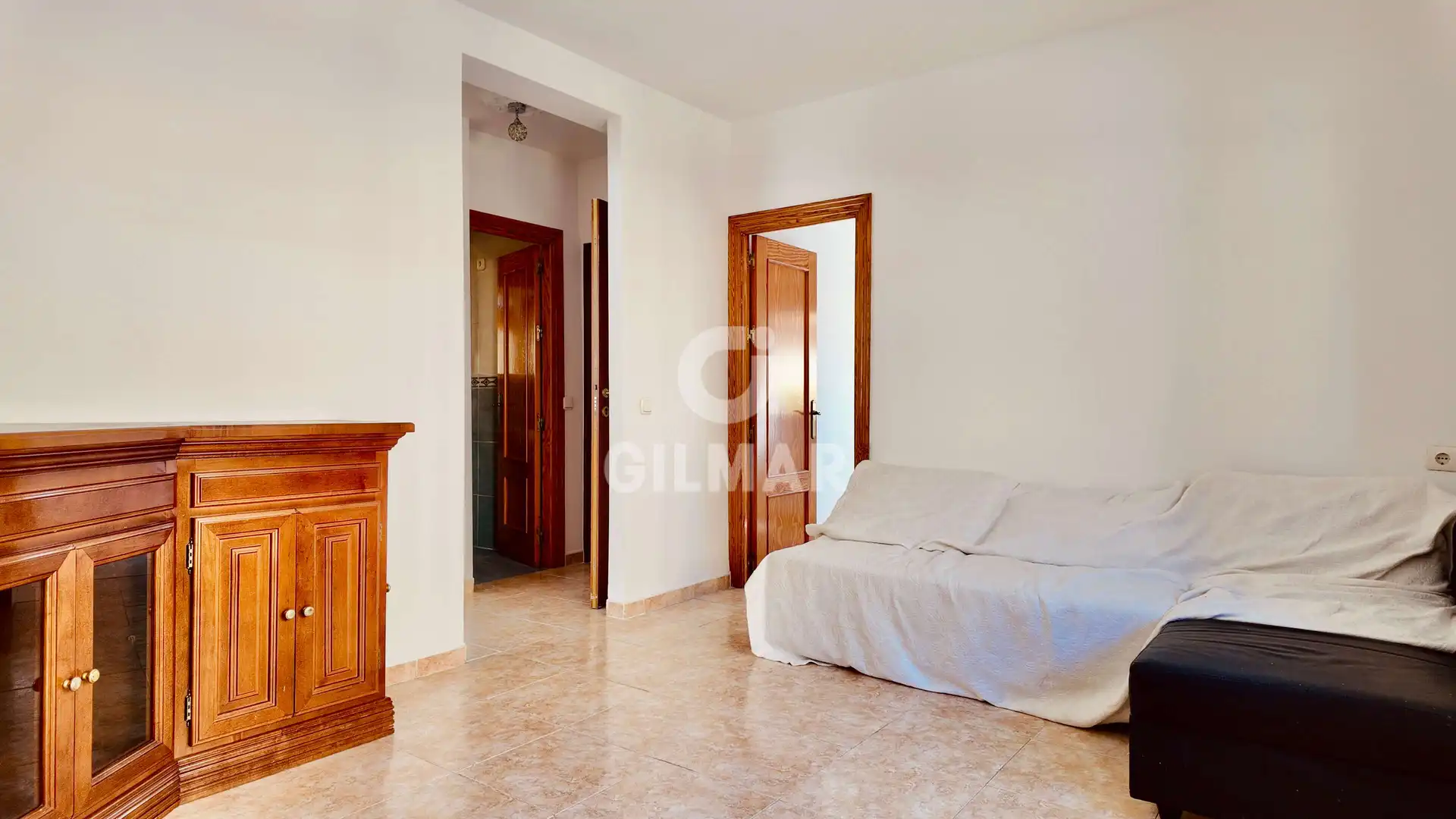 Habitación de Piso en venta en Fuengirola con Calefacción y Balcón