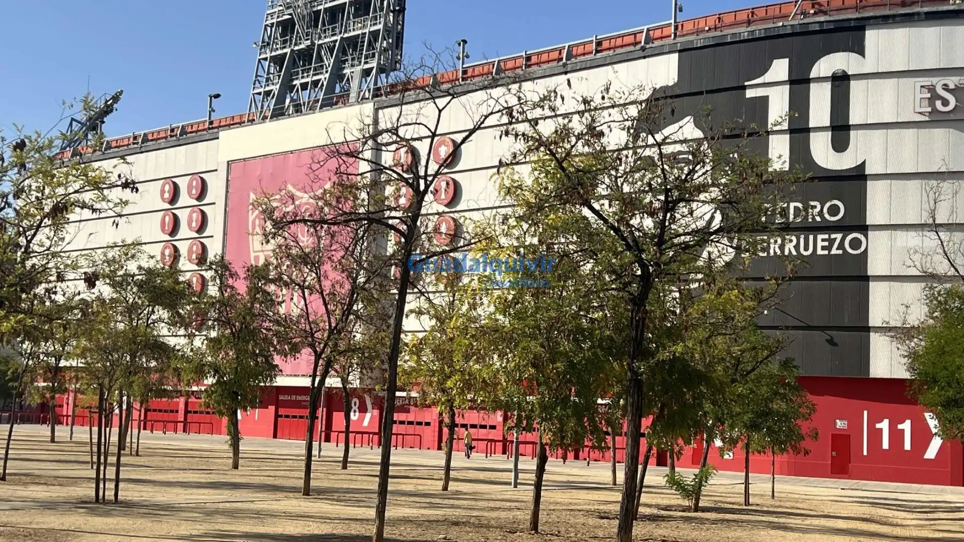 Exterior view of Flat for sale in  Sevilla Capital  with Terrace and Balcony
