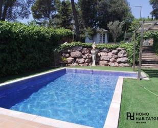 Piscina de Casa adosada en venda en Castellar del Vallès amb Aire condicionat, Calefacció i Jardí privat