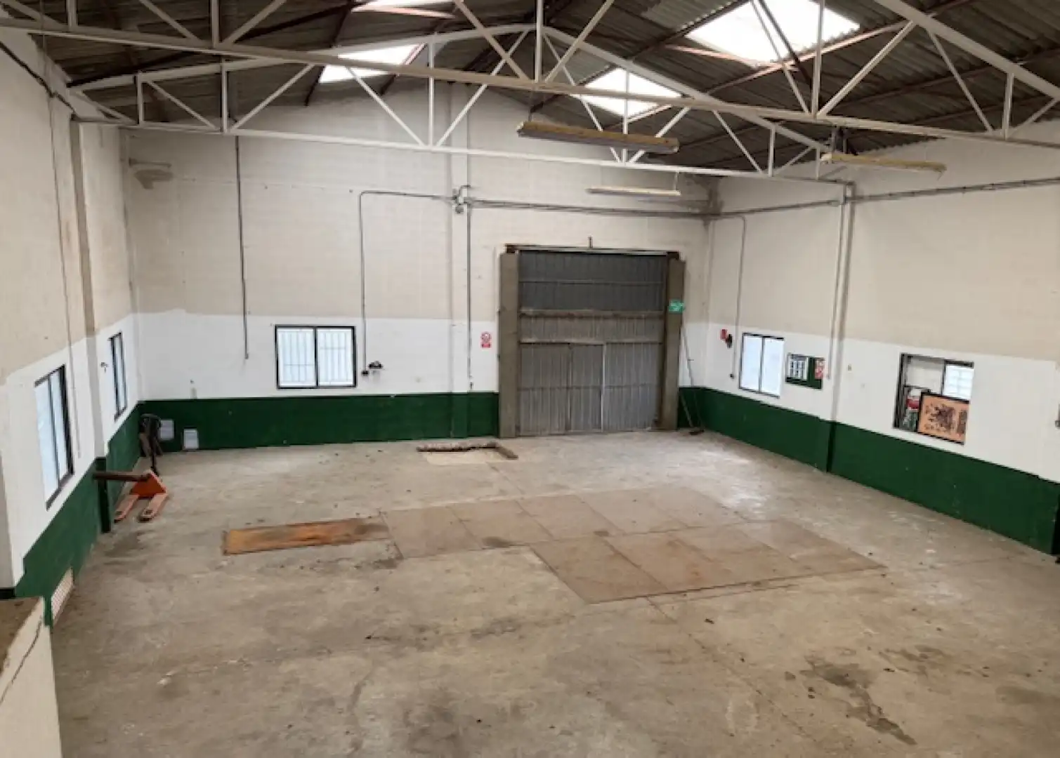 Industrial buildings for sale in Vilamarxant