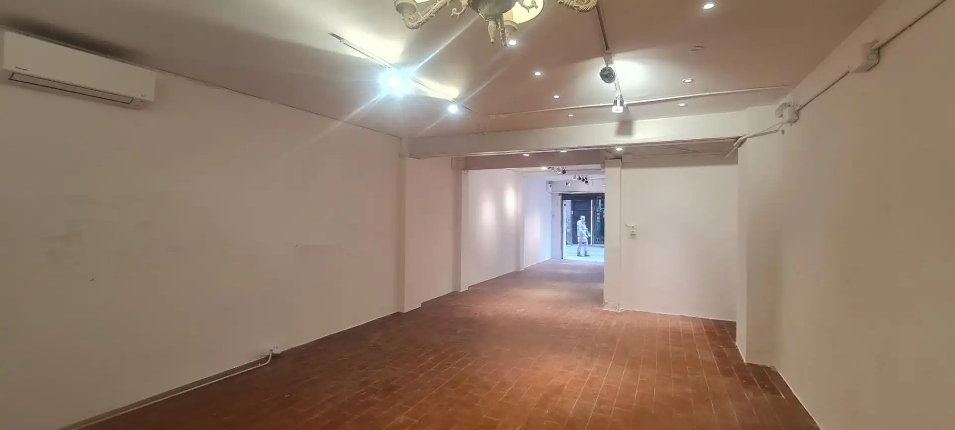 Local de alquiler en Sitges con Aire acondicionado