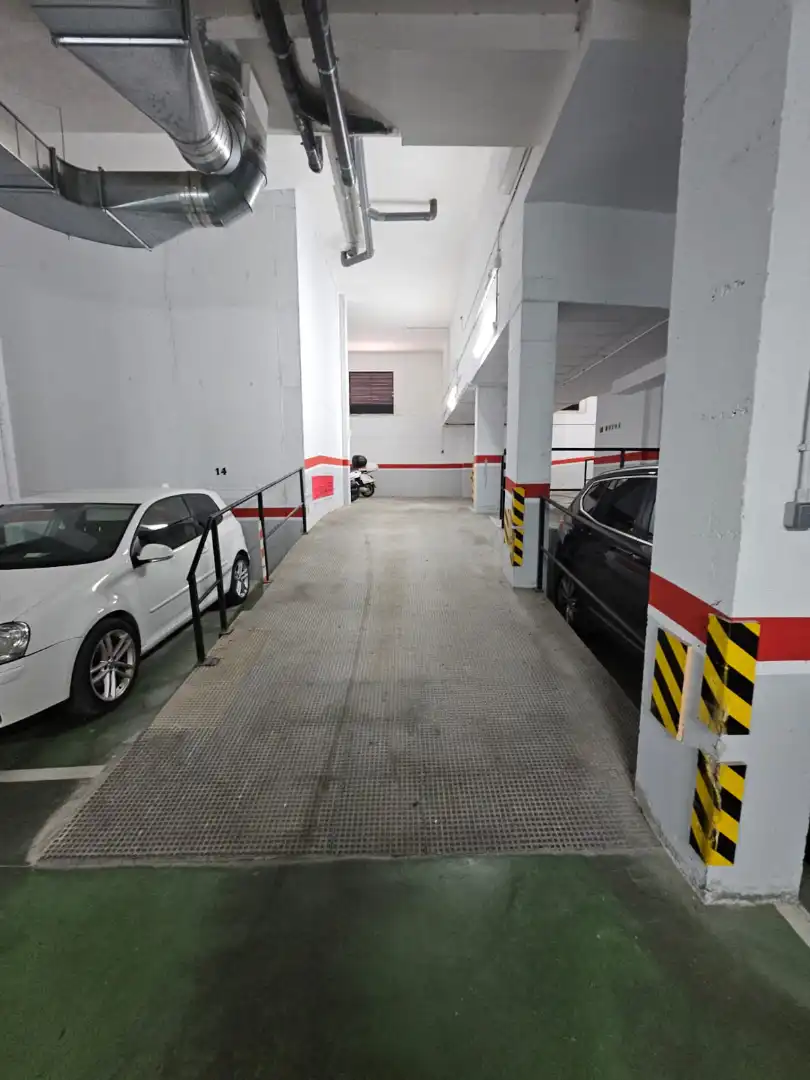 Parking de Apartamento en venta en Lorca con Aire acondicionado, Calefacción y Amueblado