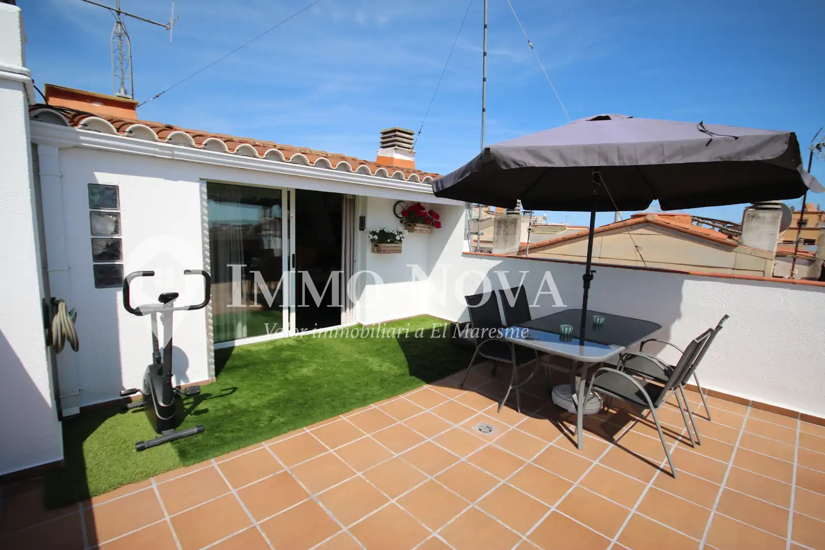Terraza de Dúplex en venta en Mataró con Calefacción, Terraza y Amueblado