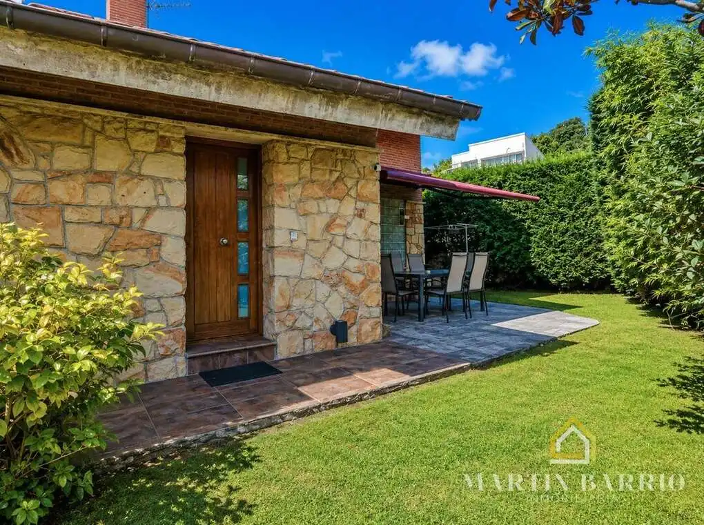 Jardín de Casa o chalet en venta en Muskiz con Aire acondicionado, Calefacción y Jardín privado