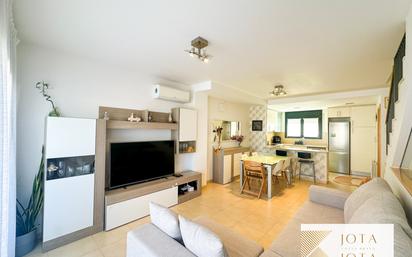 Living room of Single-family semi-detached for sale in Vidreres  with Air Conditioner, Heating and Private garden
