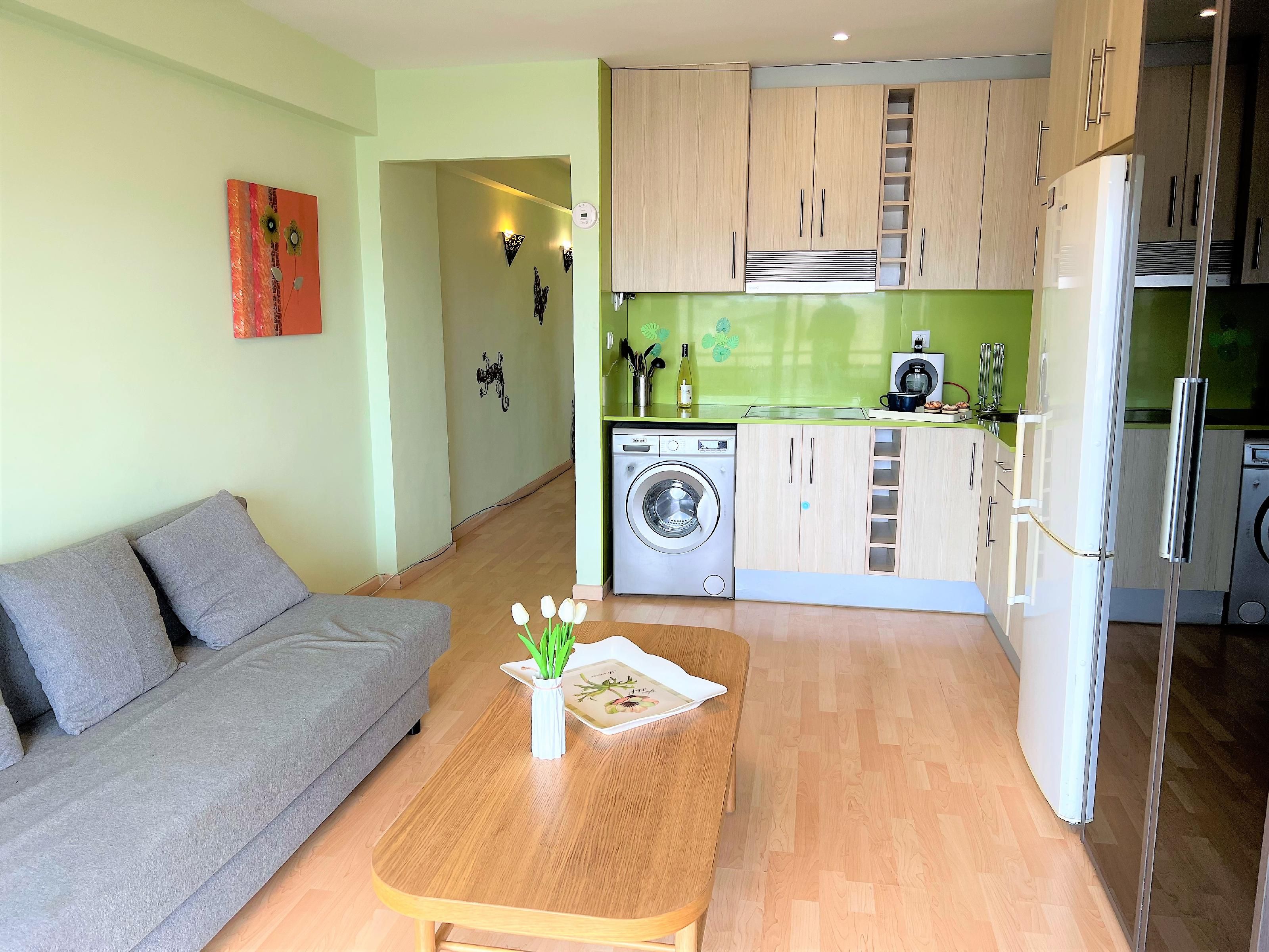 Cuina de Apartament en venda en Salou amb Aire condicionat i Balcó