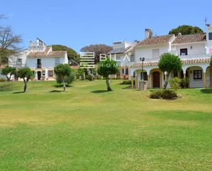 Exterior view of Single-family semi-detached for sale in Marbella  with Air Conditioner, Terrace and Swimming Pool