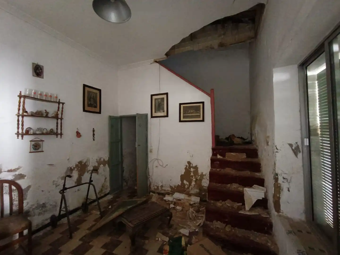 Casa adosada en venda a Plaza La Cruz, Ramal de Espartinas