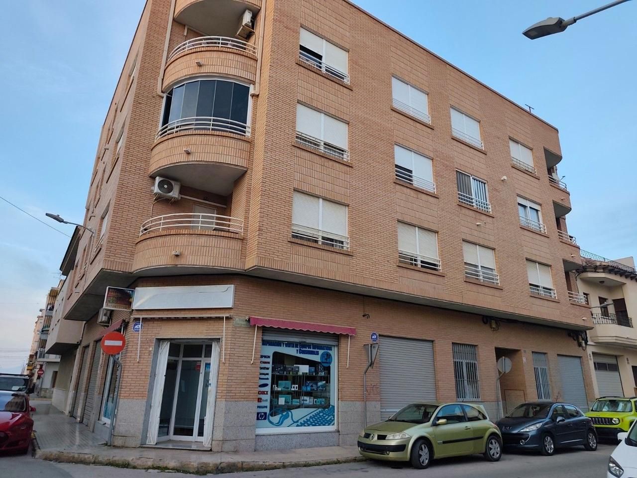 Vista exterior de Piso en venta en Almoradí con Terraza y Trastero