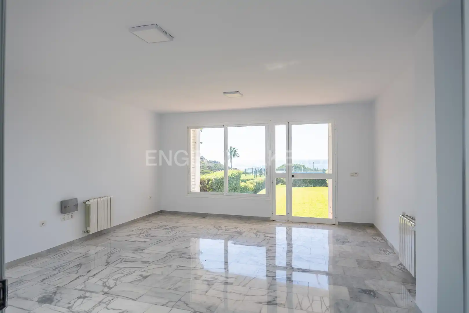 Sala d'estar de Casa o xalet de lloguer en Conil de la Frontera amb Calefacció, Jardí privat i Terrassa