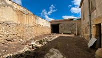 Vista exterior de Finca rústica en venda en Villaquirán de los Infantes amb Parquet i Traster