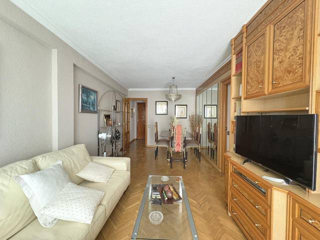 Piso en Alquiler en Urano en Valderas - Los Castillos