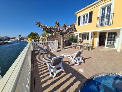 Terrace of House or chalet for sale in Empuriabrava  with Air Conditioner, Heating and Private garden