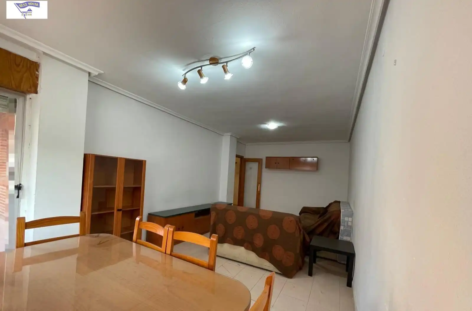 Wohnung zum Verkauf in Albacete mit Heizung, Abstellraum und Balkon