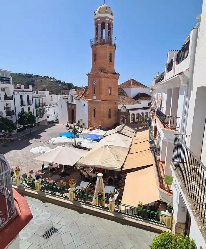 Vista exterior de Edifici en venda en Cómpeta