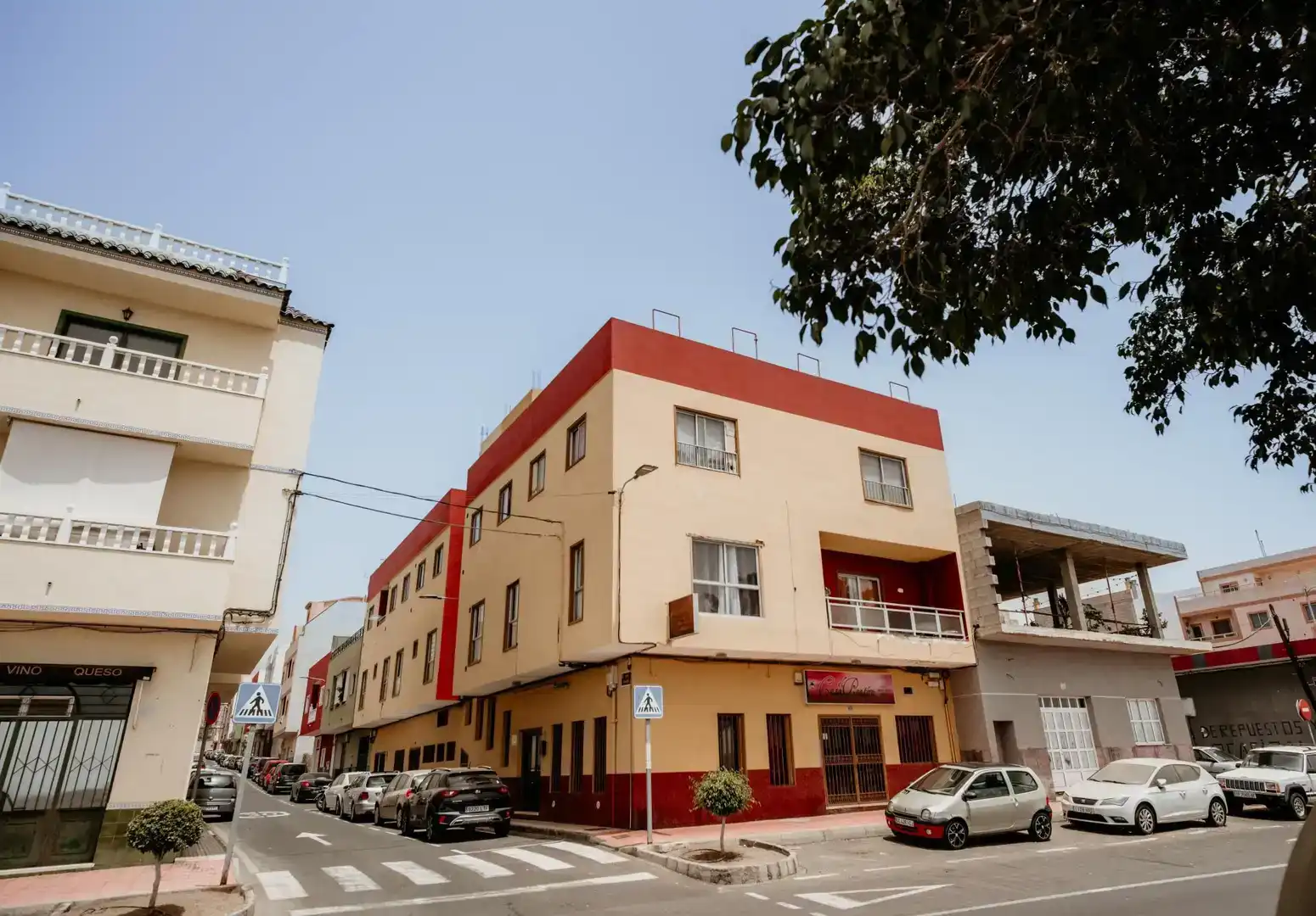 Vista exterior de Dúplex en venta en Arona con Parquet, Trastero y Amueblado