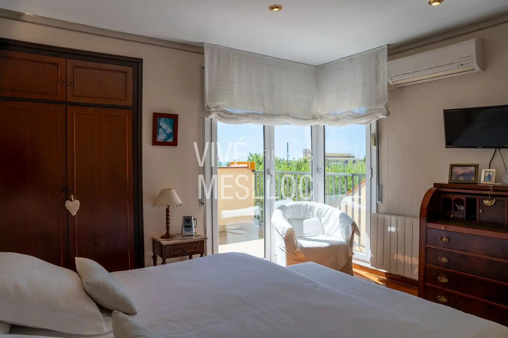 Habitación de Casa o chalet en venta en El Masnou con Aire acondicionado, Calefacción y Jardín privado