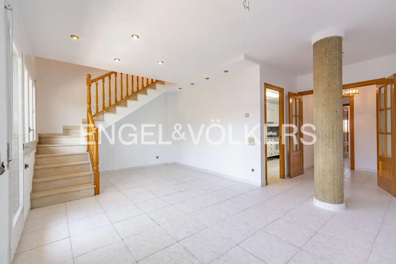 Dúplex en venta en Palau-solità i Plegamans con Calefacción, Terraza y Balcón