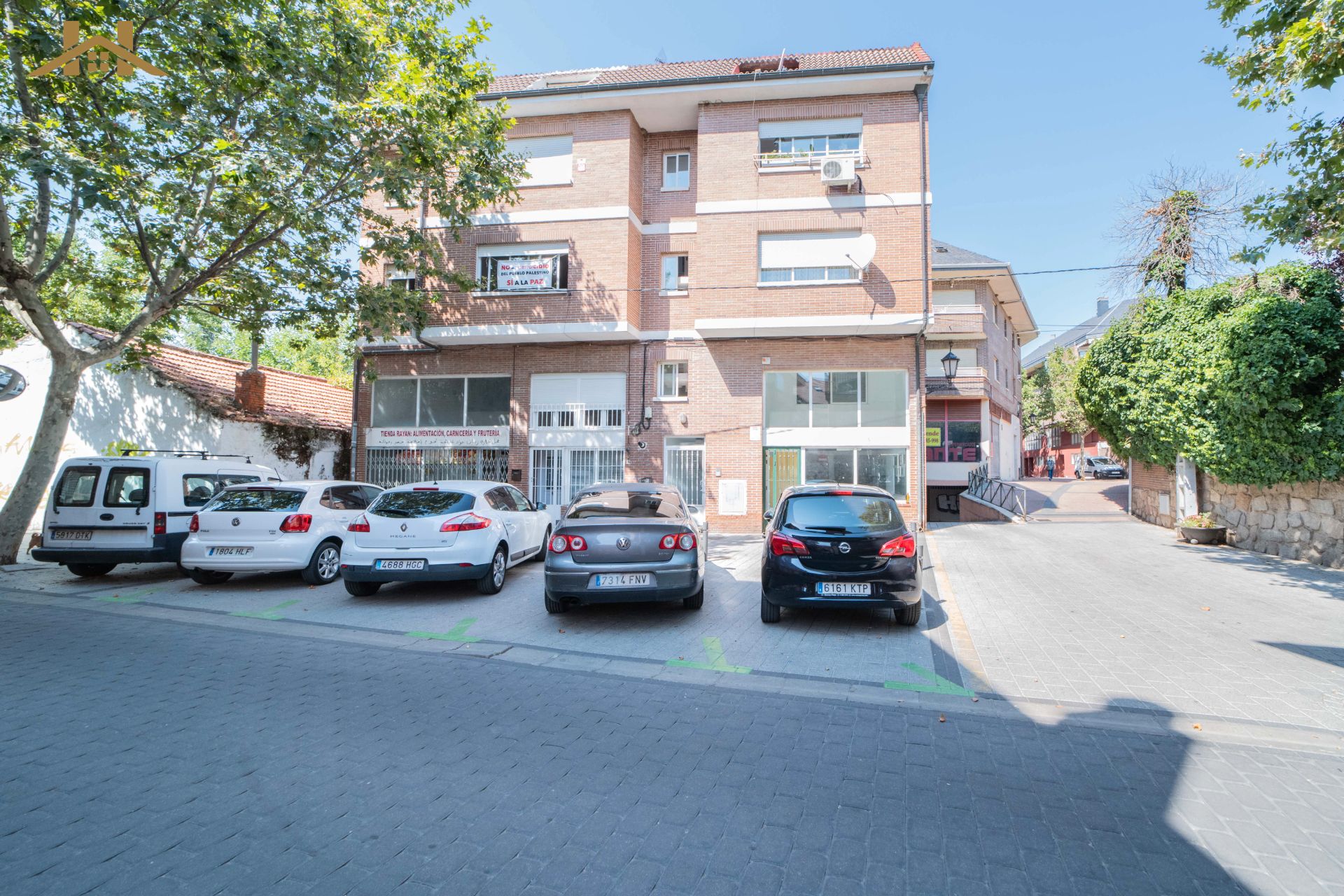 Exterior view of Duplex for sale in Galapagar  with Air Conditioner and Heating