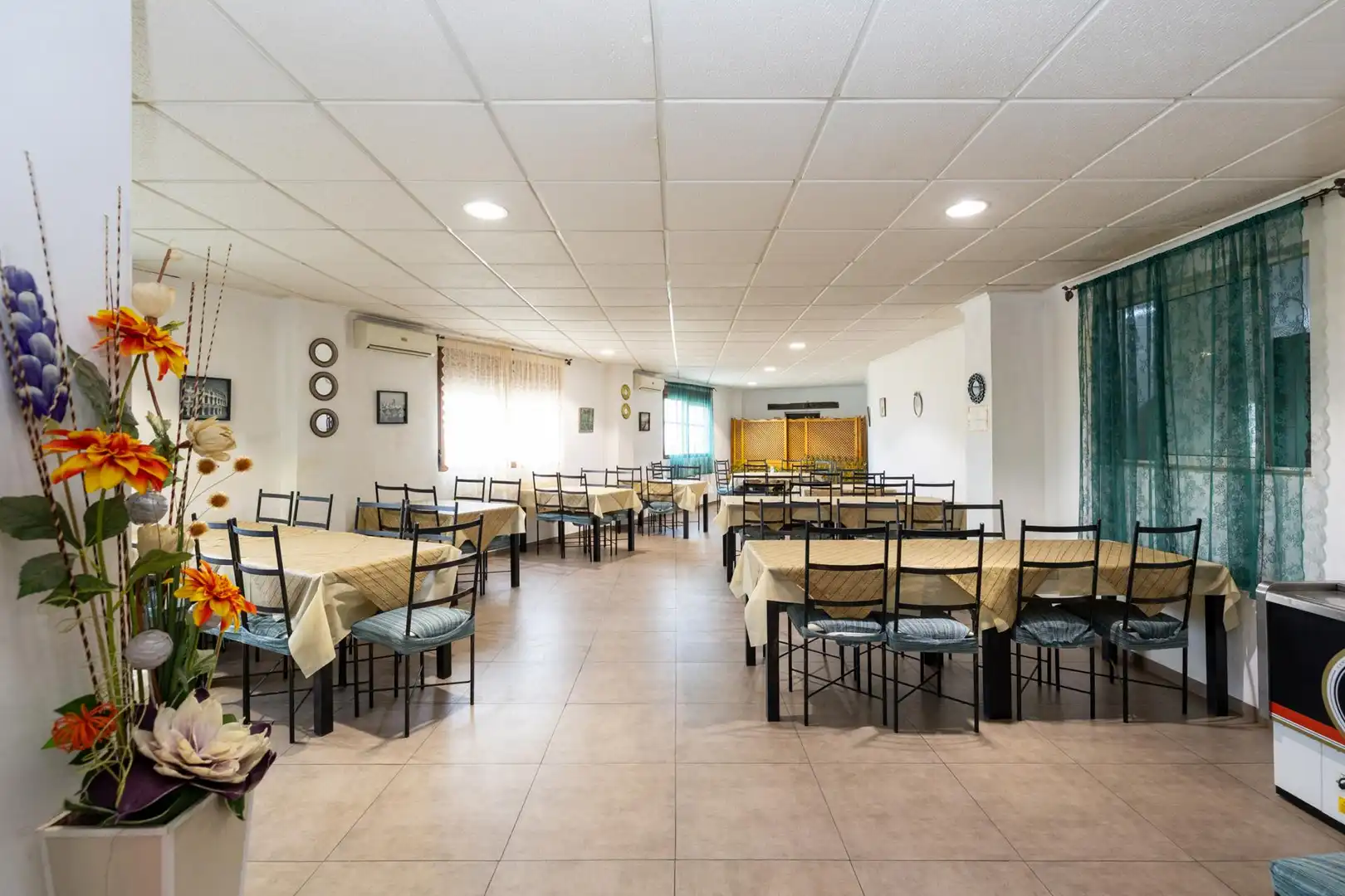 Local en venta en Huélago