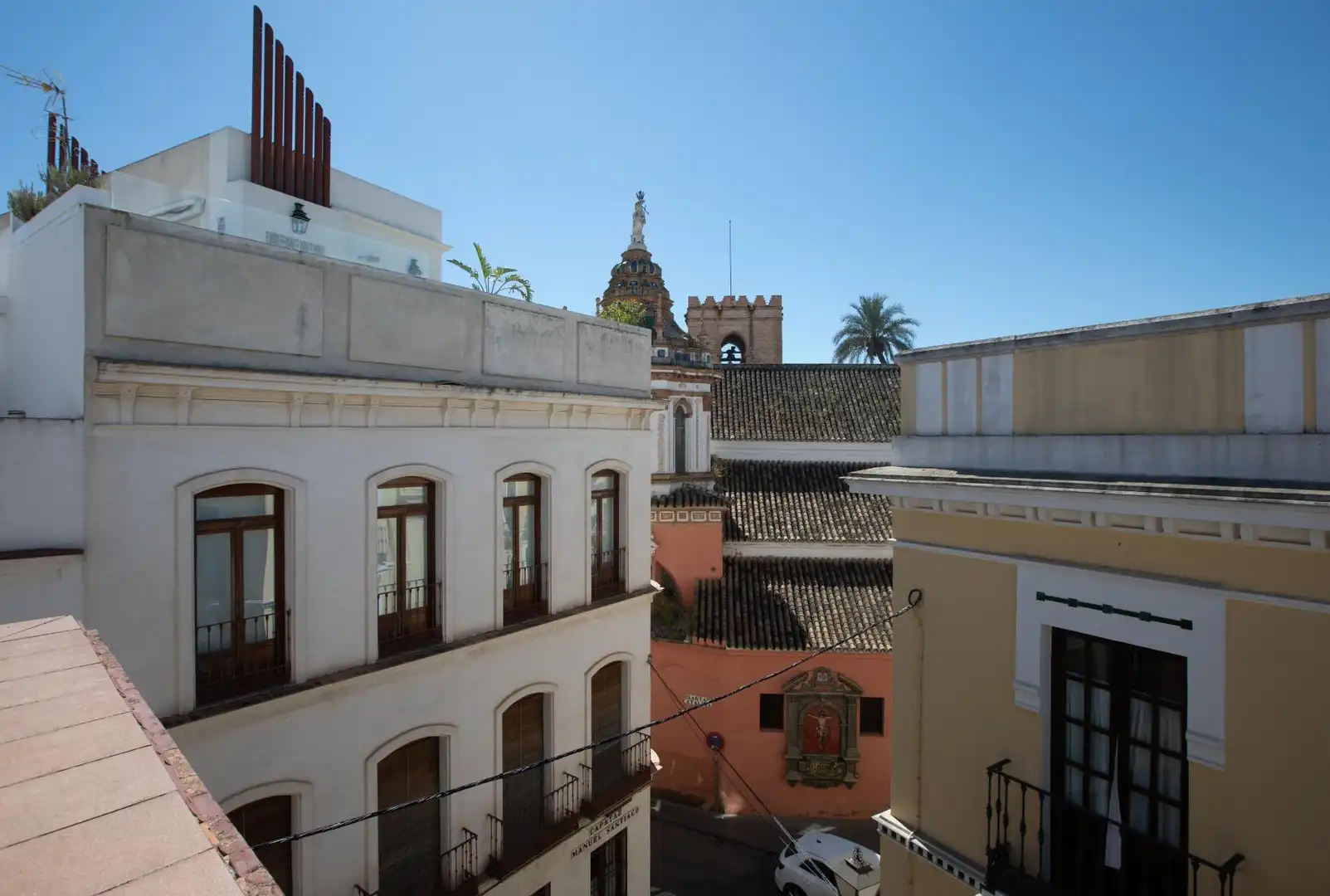 Vista exterior de Edificio en venta en Sevilla