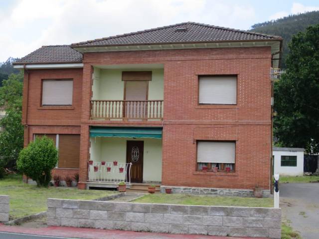 Casa-chalet en Venta en Castañeda