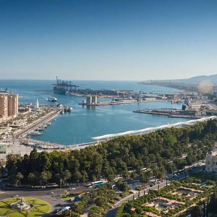 Vista exterior de Casa o chalet en venta en Málaga con Jardín privado, Terraza y Balcón
