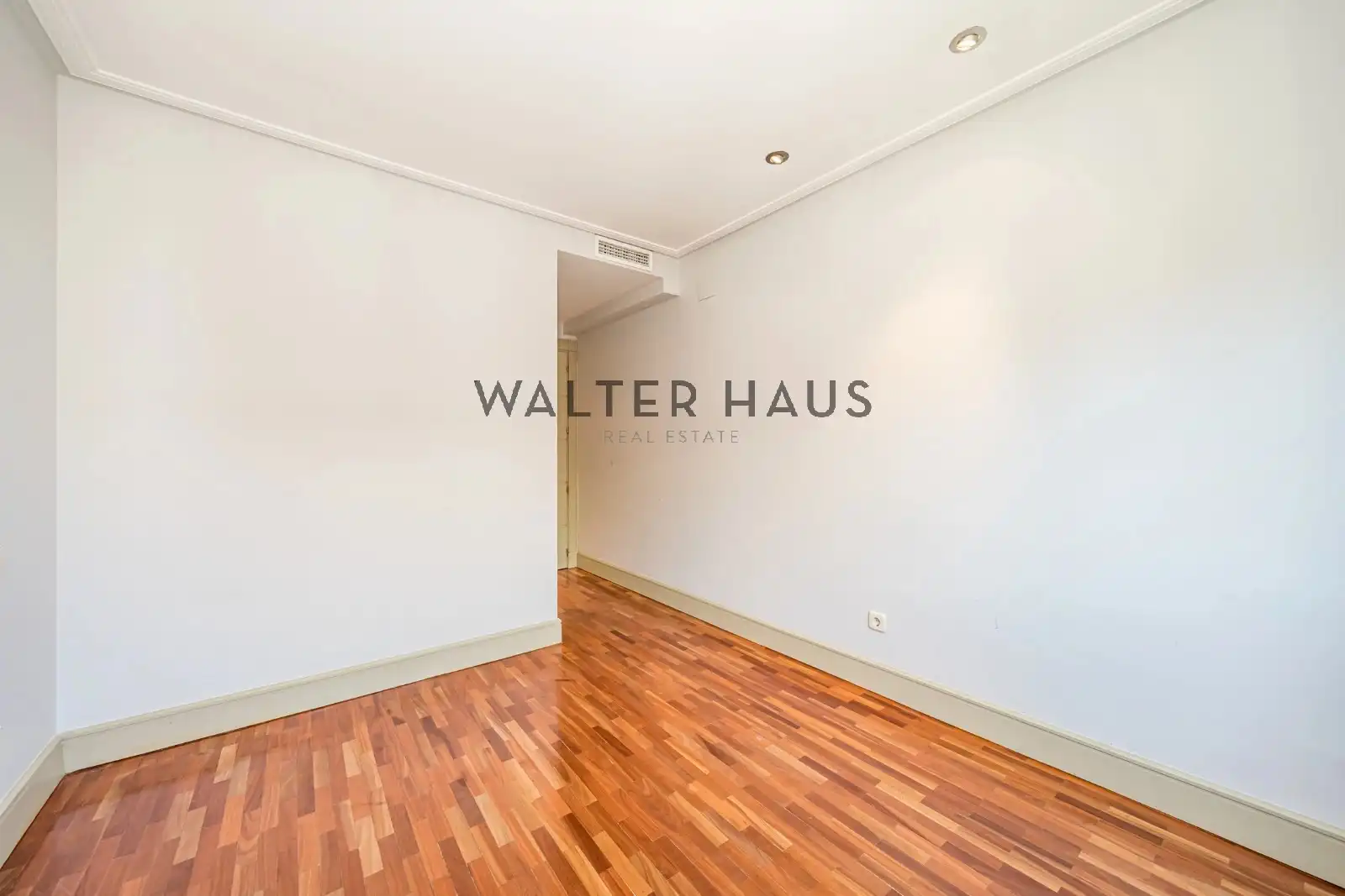 Penthouse with lift for sale in Calle del General Oráa, imagen 32