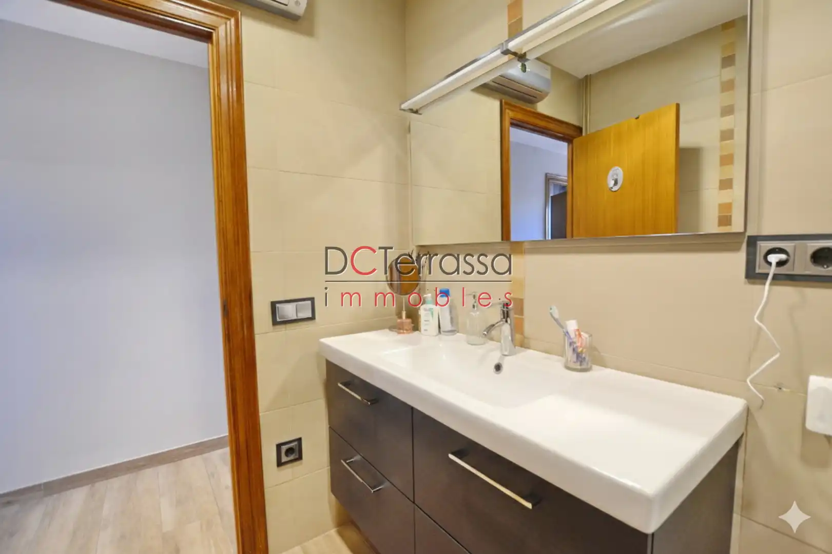 Baño de Piso en venta en Terrassa con Aire acondicionado, Calefacción y Horno