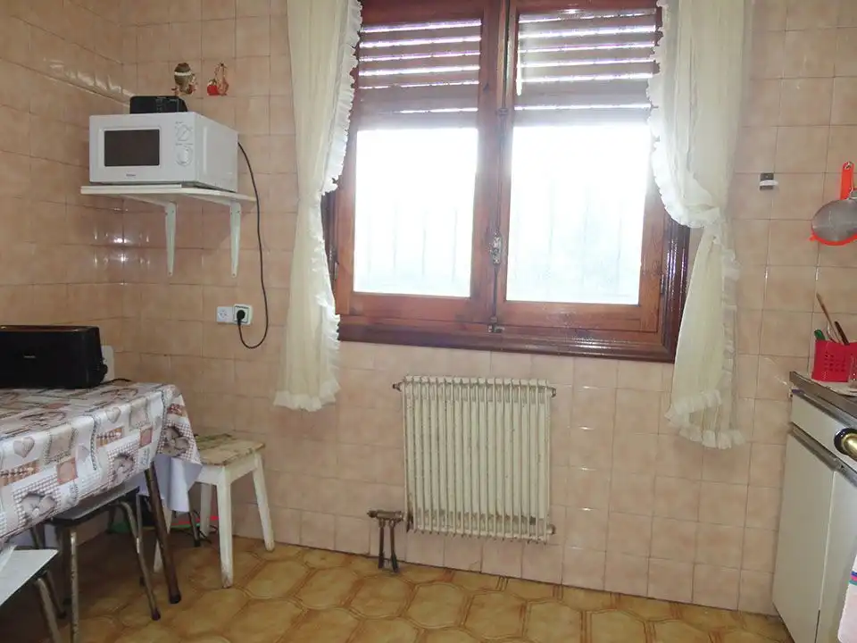 Cuina de Casa o xalet en venda en Mambrillas de Lara amb Jardí privat